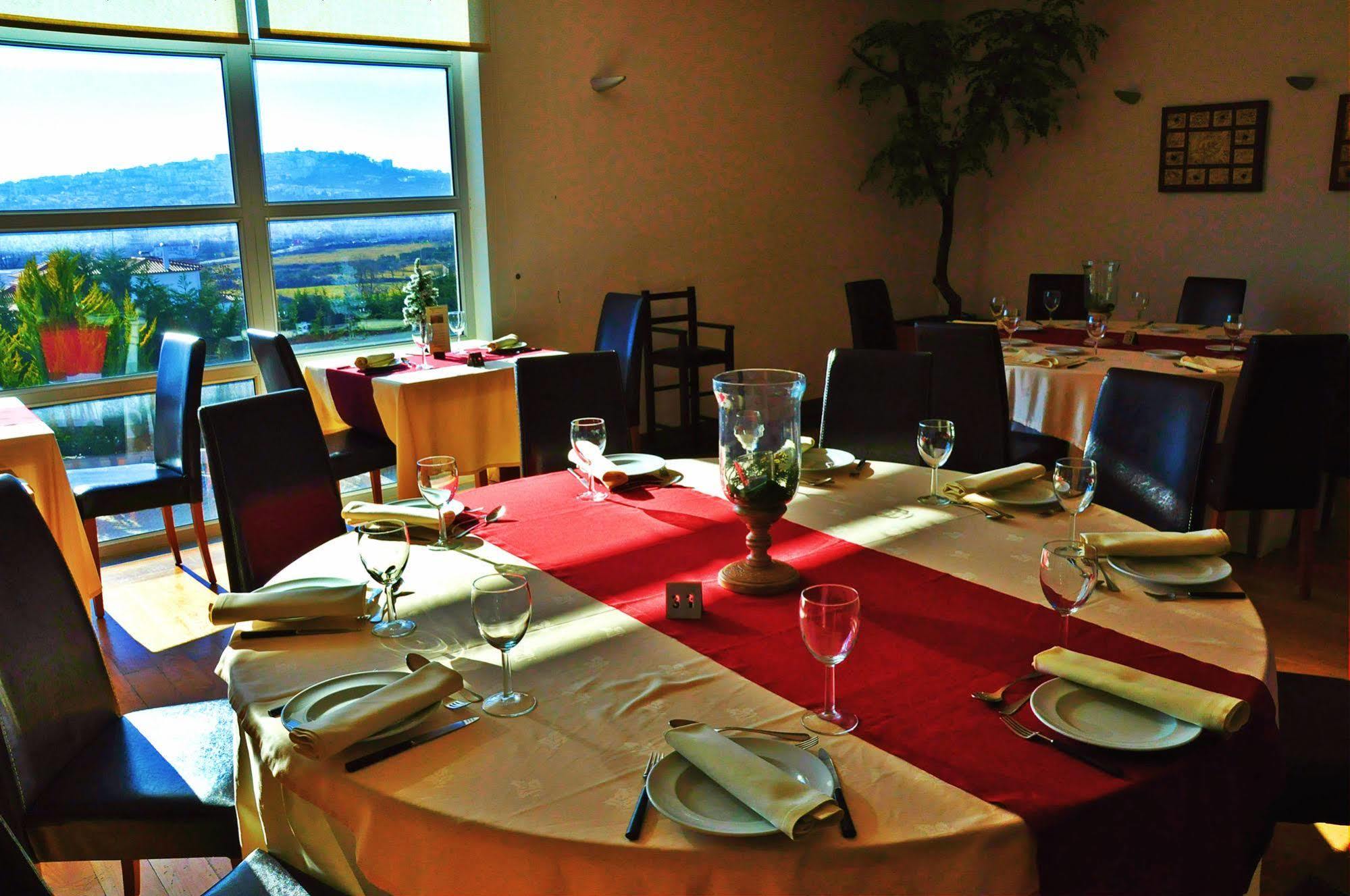 גוארדה Hotel Lusitania Congress & Spa מראה חיצוני תמונה